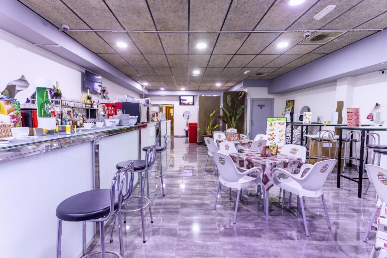 Hostal Ciudad Jardin مالقة المظهر الخارجي الصورة