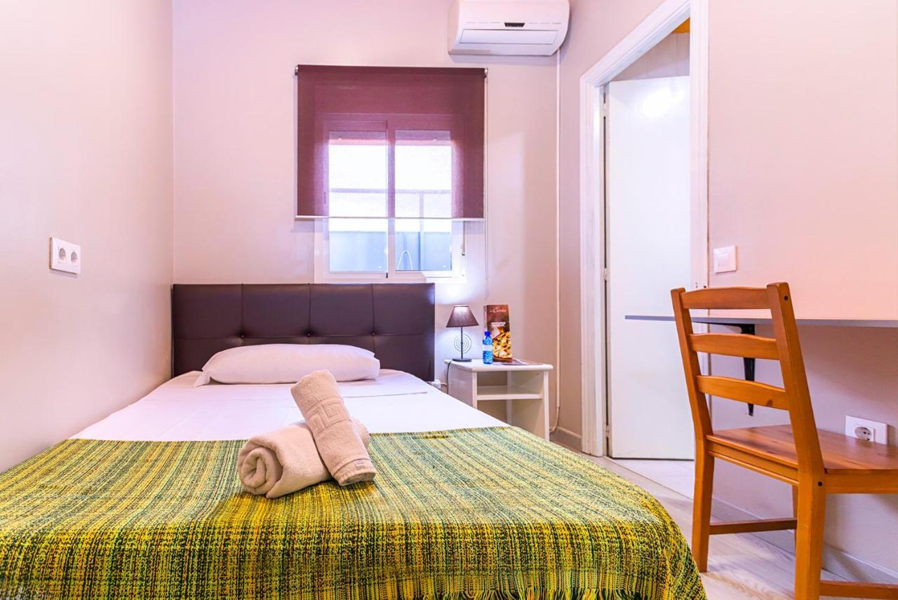 Hostal Ciudad Jardin مالقة المظهر الخارجي الصورة