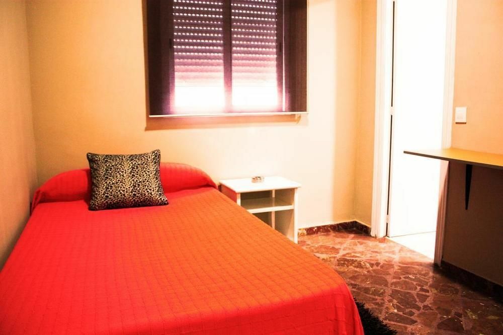 Hostal Ciudad Jardin مالقة المظهر الخارجي الصورة